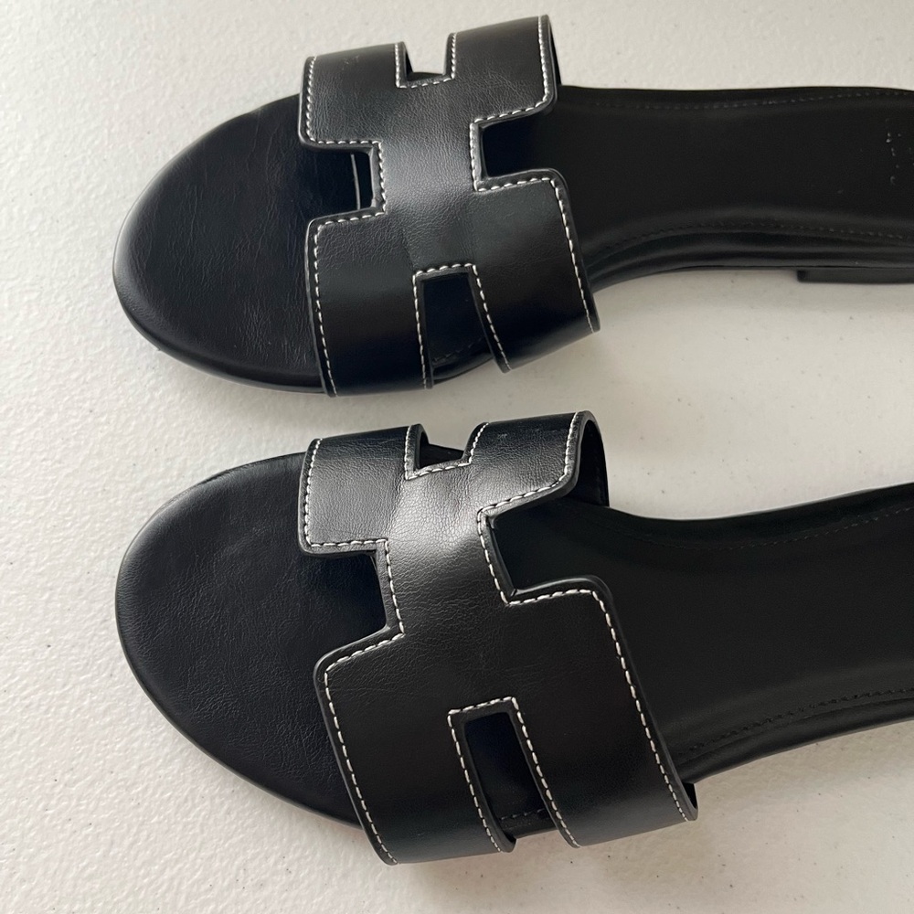 Crown & Ivy Women’s Black Slip-On Comfort Sandals | Size 8.5 | Spring | Low Heel - Picture 7 of 14